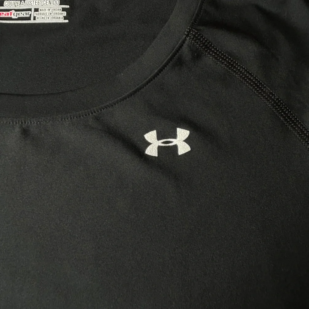 Under Armour Men's brand Performance "ADVENTURE EXPLORER" Small "FIT" Activewear - Picture 3 of 10